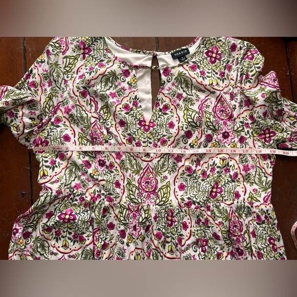 TORRID Ivory Floral 3/4 Sleeves Challis Skater Dress Women Plus Sz 1X 14 16 - Picture 13 of 13